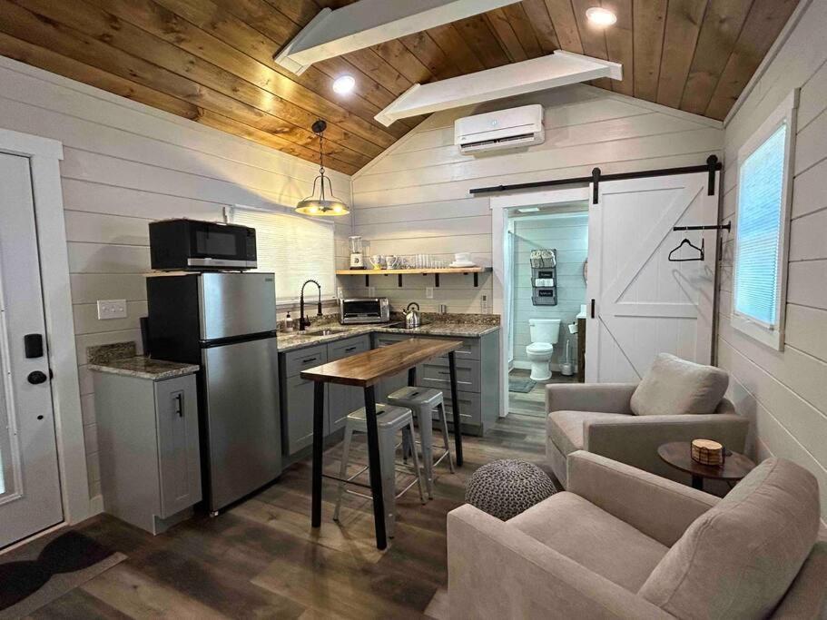 Blissful Nook Tiny Home ~ Cozy Retreat W/ Hot Tub; Near Town And Deep Creek Bryson City Zewnętrze zdjęcie