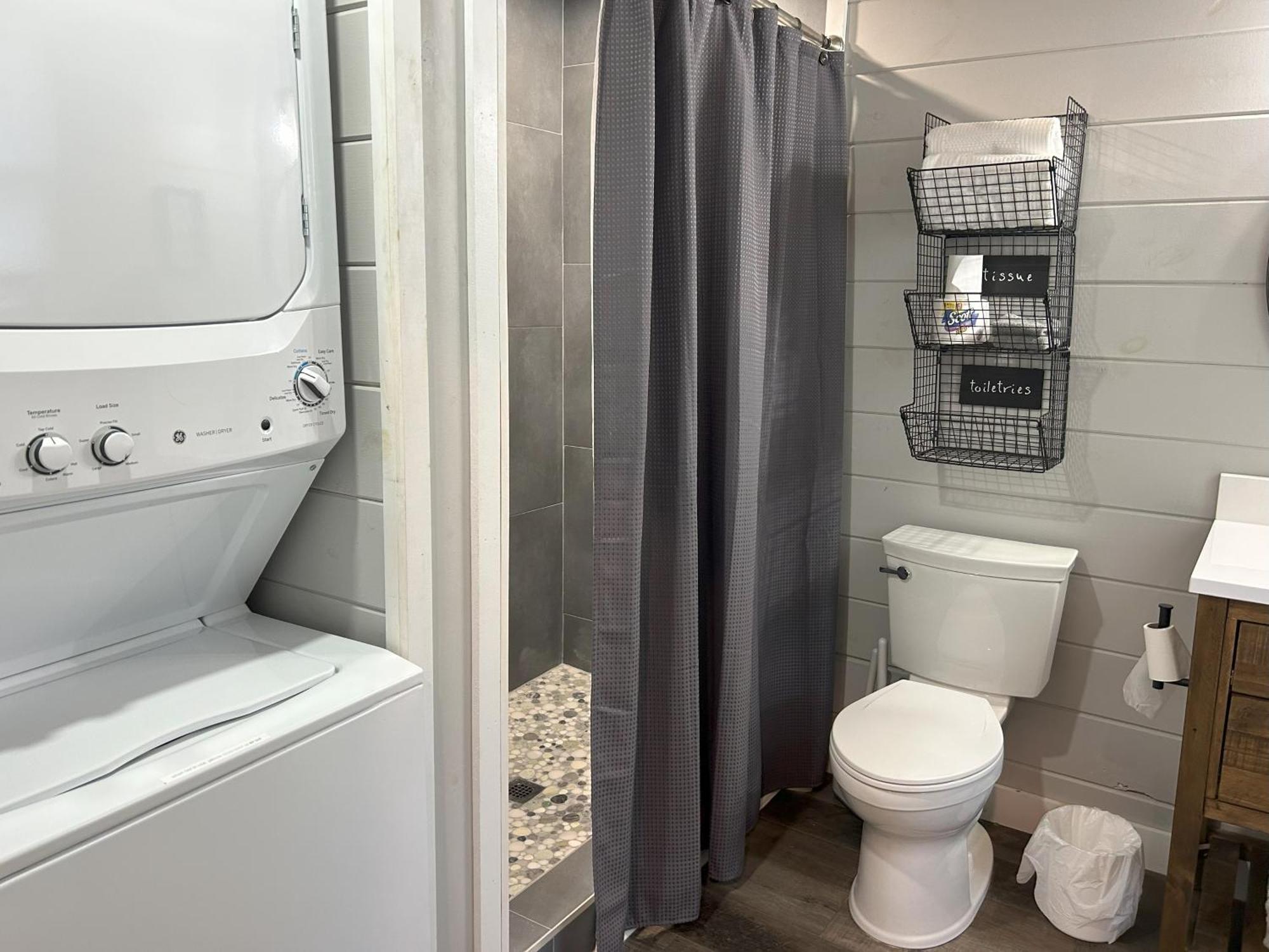 Blissful Nook Tiny Home ~ Cozy Retreat W/ Hot Tub; Near Town And Deep Creek Bryson City Zewnętrze zdjęcie